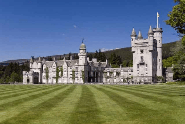 Chiêm ngưỡng thiết kế tòa lâu đài nơi Nữ hoàng Anh Elizabeth II gắn bó cả đời