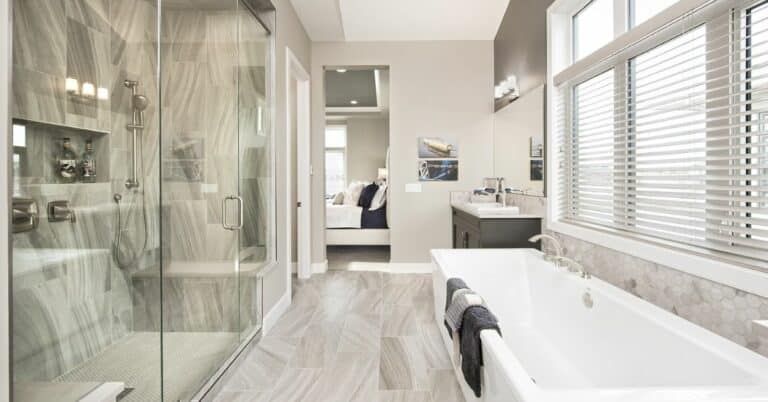 12 gợi ý cải tạo phòng tắm cũ biến thành không gian hiện đại, tiện nghi và vô cùng tiết kiệm